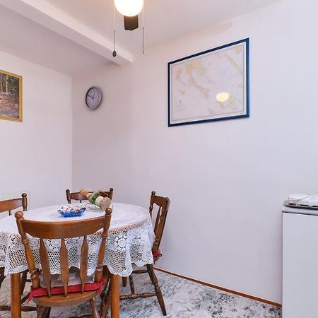 Apartman Ana Mali Lošinj Zewnętrze zdjęcie
