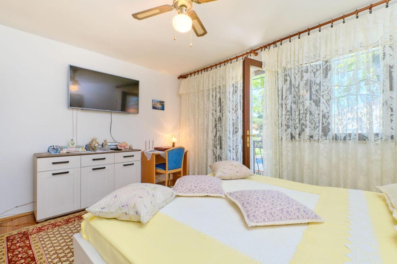 Apartman Ana Mali Lošinj Zewnętrze zdjęcie