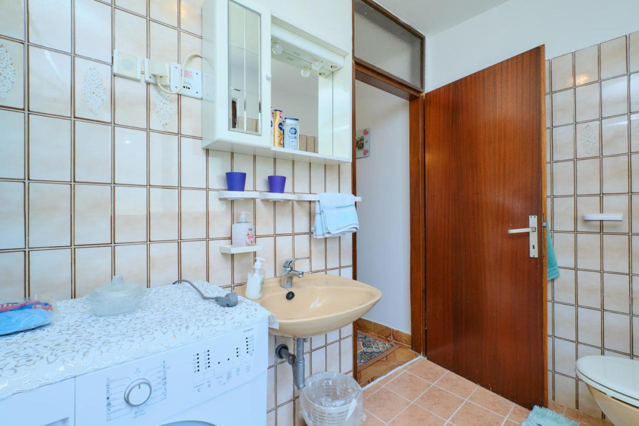 Apartman Ana Mali Lošinj Zewnętrze zdjęcie