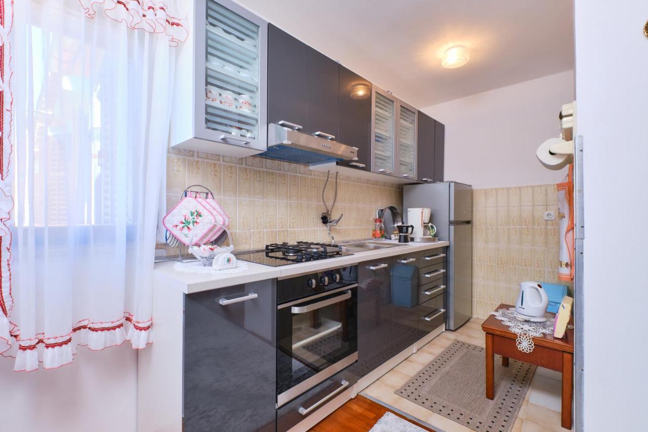 Apartman Ana Mali Lošinj Zewnętrze zdjęcie